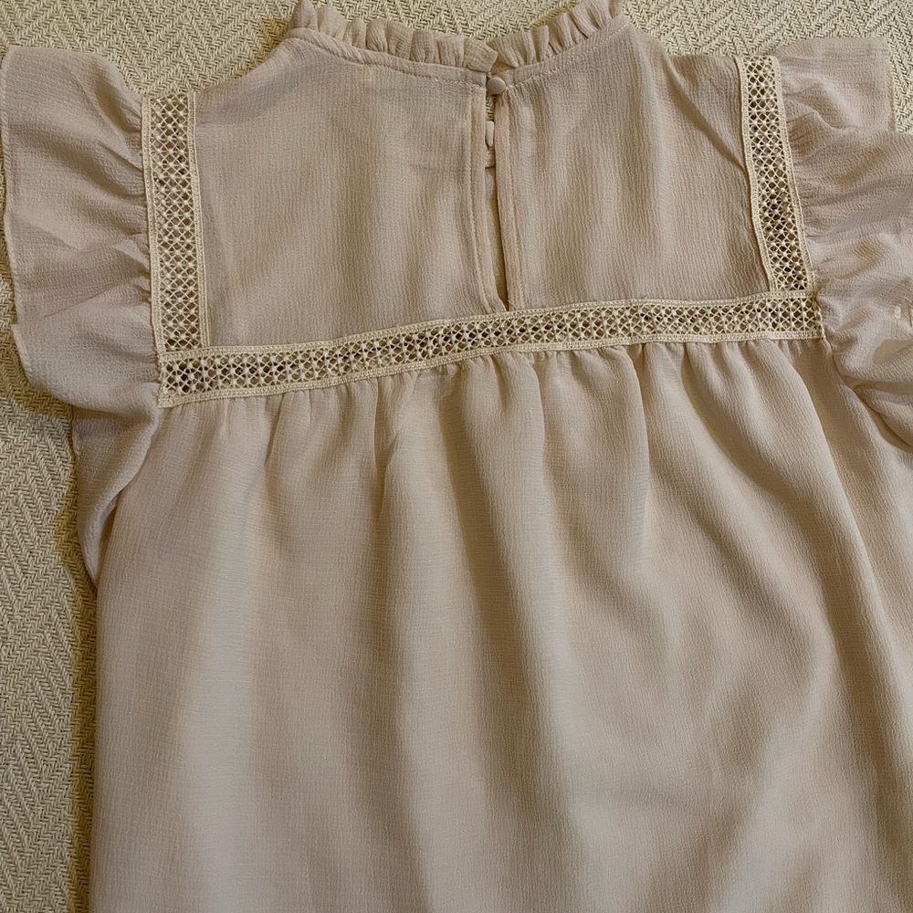 Essue Size Small Beige Ruffle Blouse - Picture 6 of 7